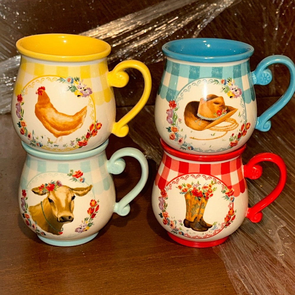 The Pioneer Woman Mugs - set of 4